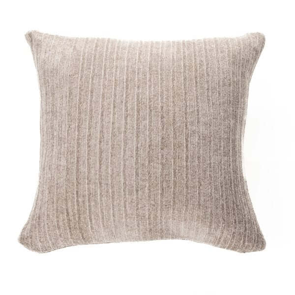 Coussin décoratif en chenille taupe HIPPY - par Brunelli - Literie - Déco et moi