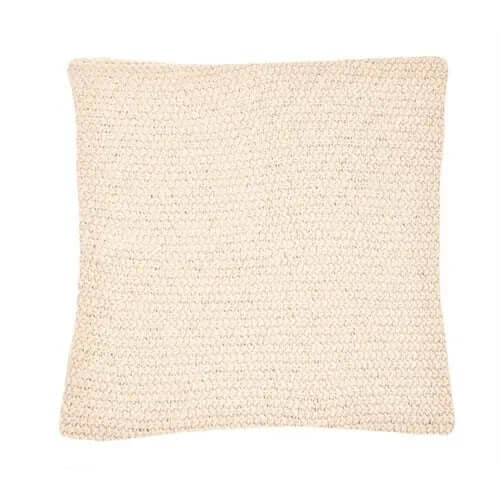 Coussin en tricot naturel BULKY ( 18'' x 18'')-Par Brunelli coussins  ,disponible chez Literie-Déco et moi 