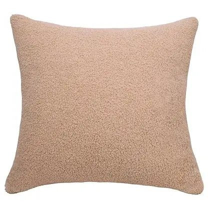 Coussin FLUFFY  ( beige )  ( 20''x 20'') coussins  ,disponible chez Literie-Déco et moi 