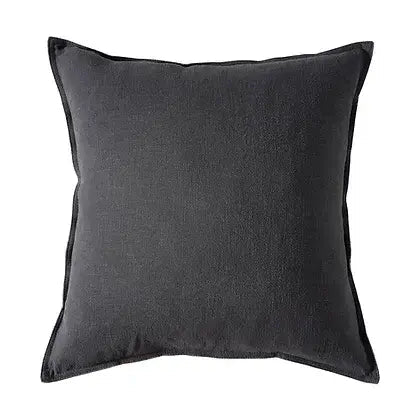 Coussin noir LINEN ( 12'' X 20'') ou (20'' x 20'') coussins  ,disponible chez Literie-Déco et moi 