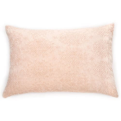 Coussin rectangulaire en velours jacquard rose pale Toro ( 16'' x 24'') - Literie - Déco et moi