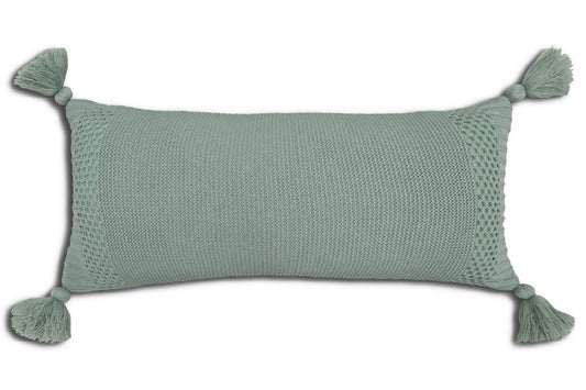 Coussin ROMER  ( VERT SAUGE )  14'' X 32'' coussins  ,disponible chez Literie-Déco et moi 