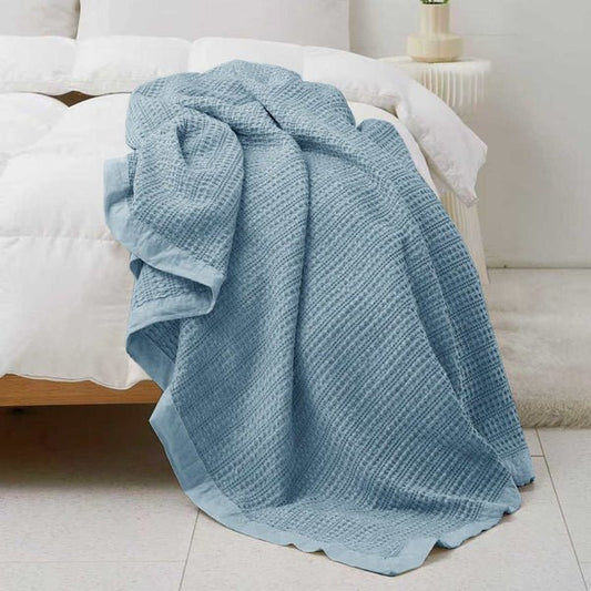  Couverture en coton gaufré EROS ( Bleue ) de daniadown – PRODUIT  de qualité chez Literie & Déco et Moi