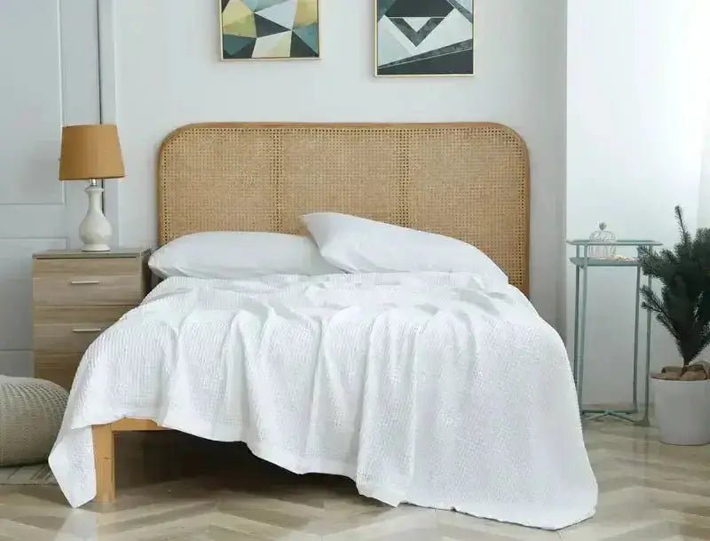Couverture gaufrée LUNA ( Blanc ) - Couverture tricot daniadown - $119.99! Literie-Déco et moi 