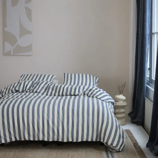 Ensemble de housse de couette à rayures bleues Elias- Par Brunelli ( livraison automne 2025 ) Housse de couette  ,disponible chez Literie-Déco et moi 