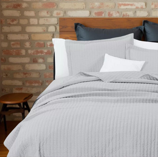 Ensemble de courtepointe GAUFRÉE ( Gris) - Literie - Déco et moi