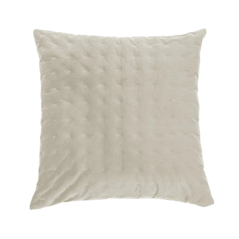 Ensemble de coussins en velours crème RIAD- Par Brunelli coussins  ,disponible chez Literie-Déco et moi 