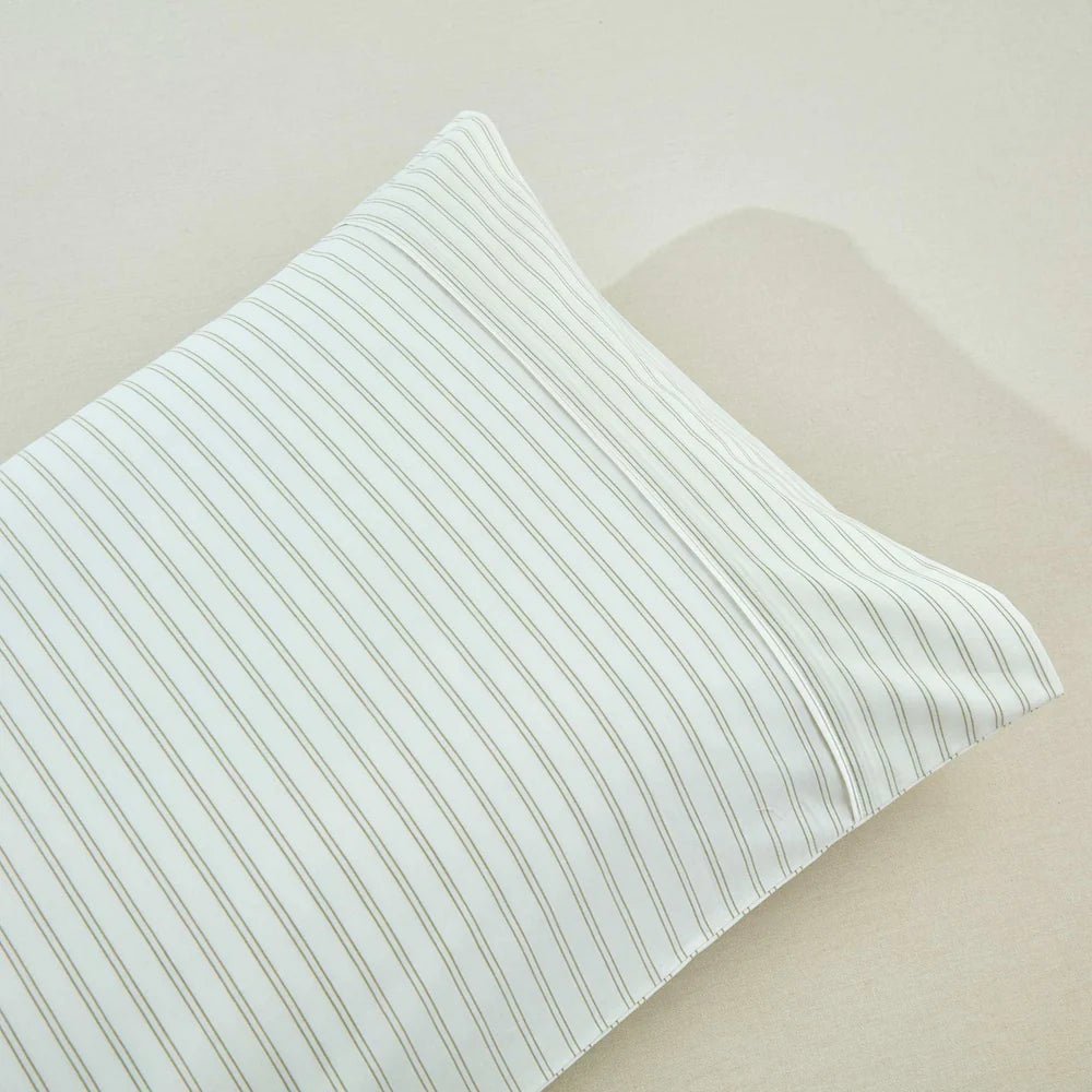 Ensemble de draps en coton VALE  ( Rayé vert sauge et crème ) - Draps Literie & Déco et moi - $129.99! Literie-Déco et moi 