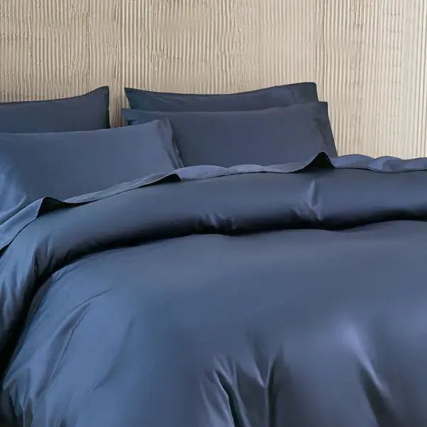 Ensemble de housse de couette en coton PIMA ( 400 fils )- Marine Housse de couette  ,disponible chez Literie-Déco et moi 