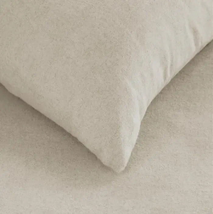 Ensemble de housse de couette en flanelle naturelle BONHEUR- Par Brunelli ( livraison automne 2025 ) Housse de couette  ,disponible chez Literie-Déco et moi 