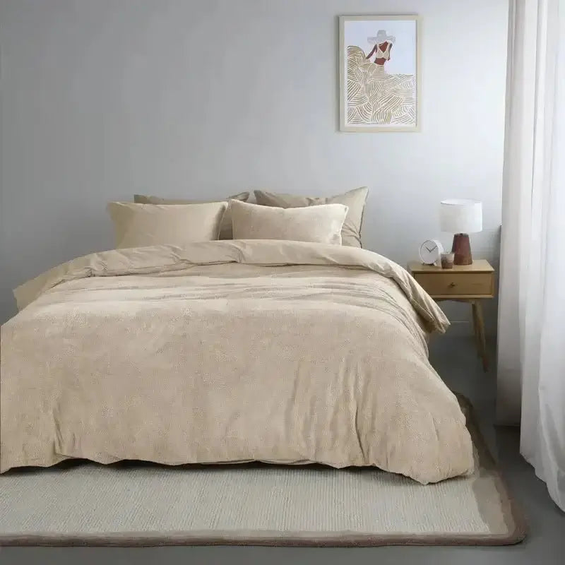 Ensemble de housse de couette en peluche tan Nounours - Par Brunelli Housse de couette  ,disponible chez Literie-Déco et moi 