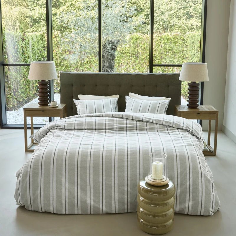 Ensemble housse de couette à rayures vertes Silvan- Par Brunelli ( Livraison Printemps 2026) - Housse de couette Brunelli - Literie-Déco et moi 