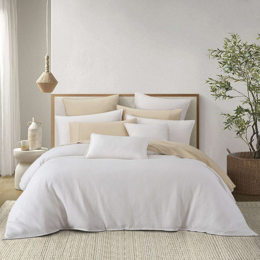 Ensemble housse de couette CHAUCER ( Crème ) Housse de couette  ,disponible chez Literie-Déco et moi 