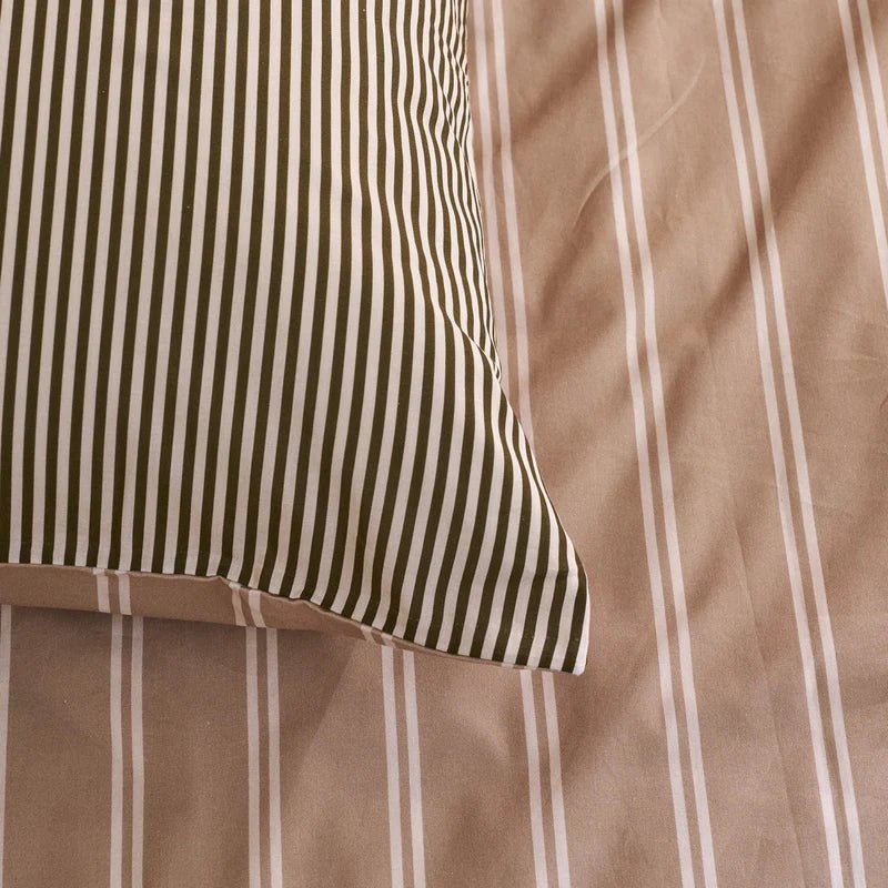 Ensemble housse de couette rayée olive et naturel Martini ( Réversible)- Par Brunelli - Housse de couette Brunelli - Literie-Déco et moi 