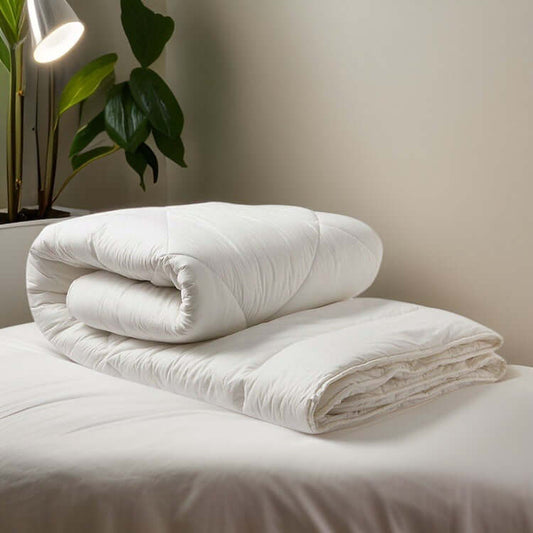 (Fait au Canada) - Couette en laine NICE ( Collection LITERIE & DÉCO ET MOI ) - Literie - Déco et moi