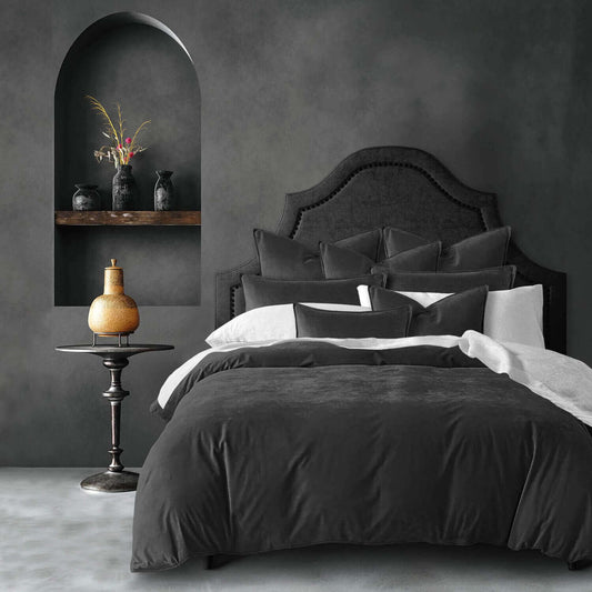 FAIT AU CANADA- Ensemble 3 pièces- VELOURS CASCADE( GRIS) - Par Colcha Linens - Douillette, Couvre-lit, Housse de couette Colcha Linens - $419.99! Literie-Déco et moi