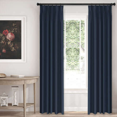 FAIT AU CANADA- Ensemble 3 pièces- VELOURS CASCADE( Marine) - Par Colcha Linens - Douillette, Couvre-lit, Housse de couette Colcha Linens - $419.99! Literie-Déco et moi 