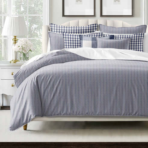 FAIT AU CANADA- Ensemble 3 pièces- WALKER RAYÉ ( Indigo) - Par Colcha Linens Douillette, Couvre-lit, Housse de couette  ,disponible chez Literie-Déco et moi 