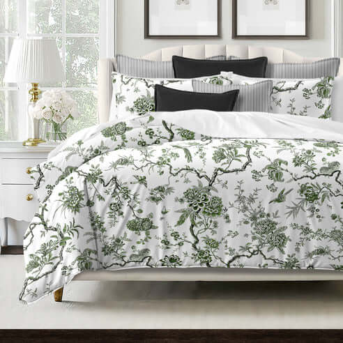 FAIT AU CANADA- Ensemble de literie TREE TOP AVOCADO - Par Colcha Linens Douillette, Couvre-lit, Housse de couette  ,disponible chez Literie-Déco et moi 