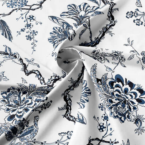 FAIT AU CANADA- Ensemble de literie TREE TOP CIEL BLEU - Par Colcha Linens Douillette, Couvre-lit, Housse de couette  ,disponible chez Literie-Déco et moi 