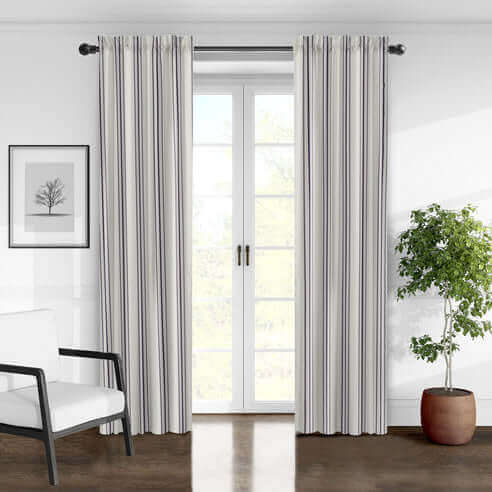 FAIT AU CANADA- Modèle AUGUST STRIPE ( Aubergine ) - Par Colcha Linens - Douillette, Couvre-lit, Housse de couette Colcha Linens - $389.99! Literie-Déco et moi 