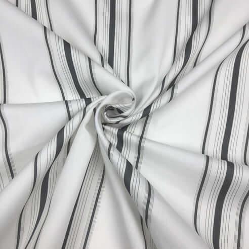 FAIT AU CANADA- Modèle AUGUST STRIPE ( Ébene ) - Par Colcha Linens Douillette, Couvre-lit, Housse de couette  ,disponible chez Literie-Déco et moi 