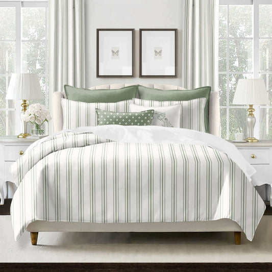 FAIT AU CANADA-Modèle AUGUST STRIPE (Vert) -Par Colcha Linens Douillette, Couvre-lit, Housse de couette ,disponible chez Literie-Déco et moi