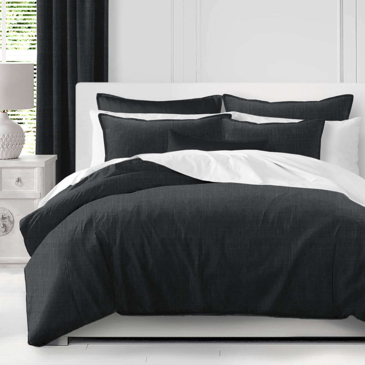 FAIT AU CANADA- Modèle BATTERSEA ( Charcoal) - Par Colcha Linens - Douillette, Couvre-lit, Housse de couette Colcha Linens - $369.99! Literie-Déco et moi 