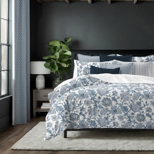 FAIT AU CANADA-Modèle BRONTE (Bleu) -Par Colcha Linens Douillette, Couvre-lit, Housse de couette  ,disponible chez Literie-Déco et moi 