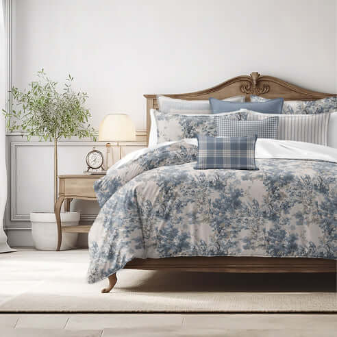 FAIT AU CANADA- Modèle BROUILLARD BLEU DOLCE  ( Bleu ) - Par Colcha Linens Douillette, Couvre-lit, Housse de couette  ,disponible chez Literie-Déco et moi 