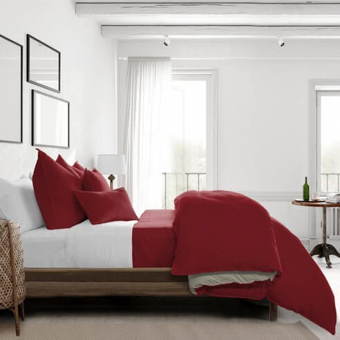 FAIT AU CANADA-Modèle CAPRI (ROUGE) -Par Colcha Linens Douillette, Couvre-lit, Housse de couette ,disponible chez Literie-Déco et moi