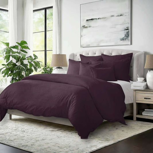 FAIT AU CANADA- Modèle ELSIE ( Aubergine ) - Par Colcha Linens - Douillette, Couvre-lit, Housse de couette Colcha Linens - $369.99! Literie-Déco et moi 