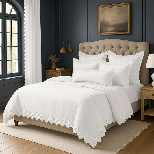 FAIT AU CANADA - Modèle ELSIE , avec finition Dentelle ( Blanc ) - Par Colcha Linens - Literie - Déco et moi