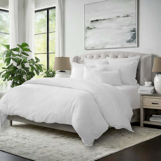 FAIT AU CANADA-Modèle ELSIE (Blanc) -Par Colcha Linens - Douillette, Couvre-lit, Housse de couette Colcha Linens - $369.99! Literie-Déco et moi