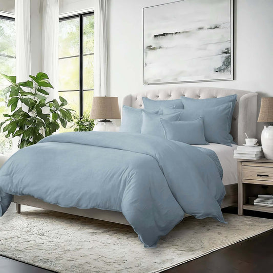 FAIT AU CANADA- Modèle ELSIE ( Bleu ) - Par Colcha Linens Douillette, Couvre-lit, Housse de couette  ,disponible chez Literie-Déco et moi 