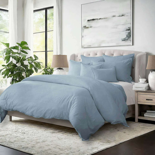 FAIT AU CANADA-Modèle ELSIE (Bleu) -Par Colcha Linens - Douillette, Couvre-lit, Housse de couette Colcha Linens - $369.99! Literie-Déco et moi