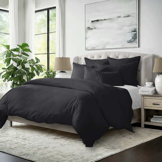 FAIT AU CANADA-Modèle ELSIE ( Noir ébène) -Par Colcha Linens - Douillette, Couvre-lit, Housse de couette Colcha Linens - $369.99! Literie-Déco et moi 