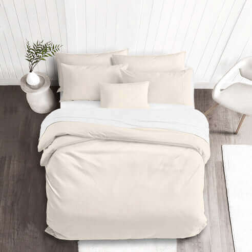 FAIT AU CANADA- Modèle EVERLEIGH ( Ivoire ) - Par Colcha Linens - Douillette, Couvre-lit, Housse de couette Colcha Linens - $399.99! Literie-Déco et moi 