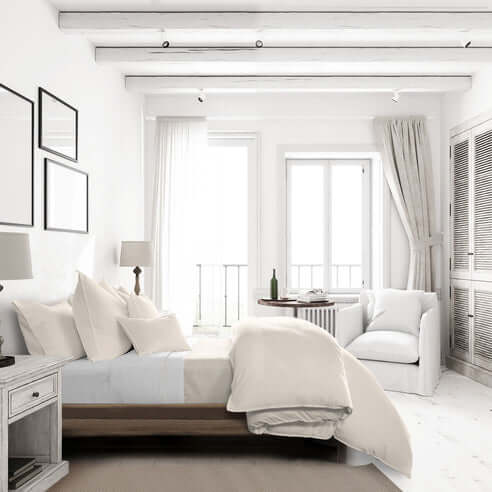FAIT AU CANADA- Modèle EVERLEIGH ( Ivoire ) - Par Colcha Linens Douillette, Couvre-lit, Housse de couette  ,disponible chez Literie-Déco et moi 