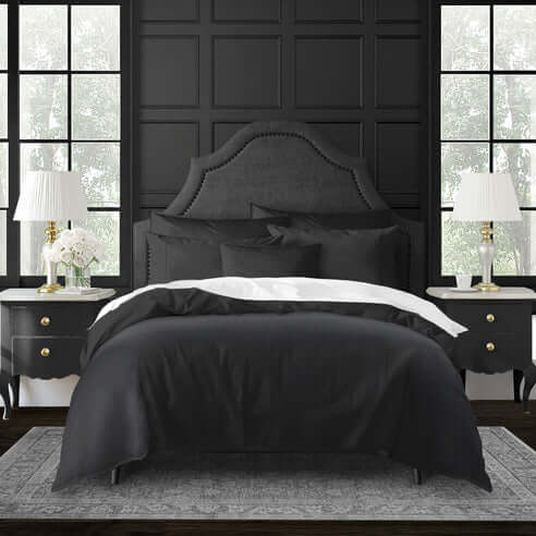 FAIT AU CANADA- Modèle EVERLEIGH ( Noir ) - Par Colcha Linens Douillette, Couvre-lit, Housse de couette  ,disponible chez Literie-Déco et moi 