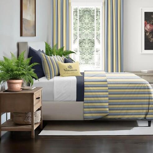 FAIT AU CANADA-Modèle GIVERNY TOILE-Par Colcha Linens Douillette  ,disponible chez Literie-Déco et moi 