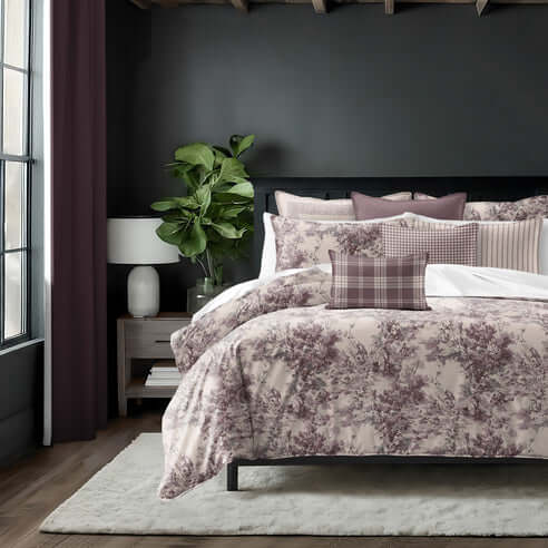 FAIT AU CANADA- Modèle GLYCINE DOLCE  ( Lavande ) - Par Colcha Linens Douillette, Couvre-lit, Housse de couette  ,disponible chez Literie-Déco et moi 