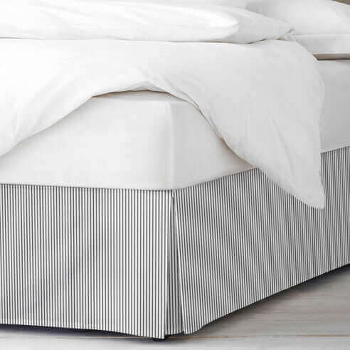  FAIT AU CANADA- Modèle JAXON RAYÉ ( ÉBÈNE )- Par Colcha Linens de Colcha Linens – PRODUIT  de qualité chez Literie & Déco et Moi