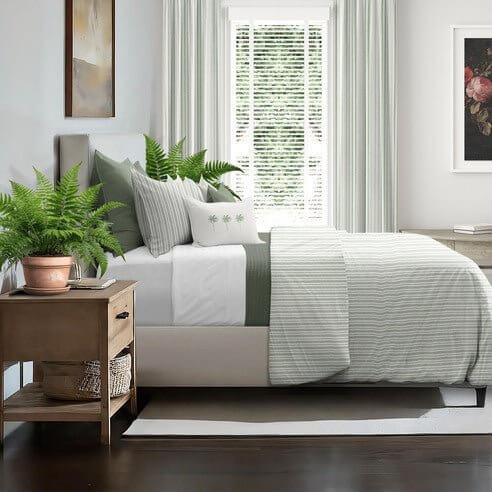 FAIT AU CANADA-Modèle RAYURES DU PACIFIQUE (Vert) -Par Colcha Linens Douillette  ,disponible chez Literie-Déco et moi 