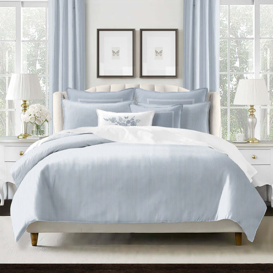 FAIT AU CANADA- Modèle RUBEN ( Bleu ) - Par Colcha Linens Douillette, Couvre-lit, Housse de couette  ,disponible chez Literie-Déco et moi 