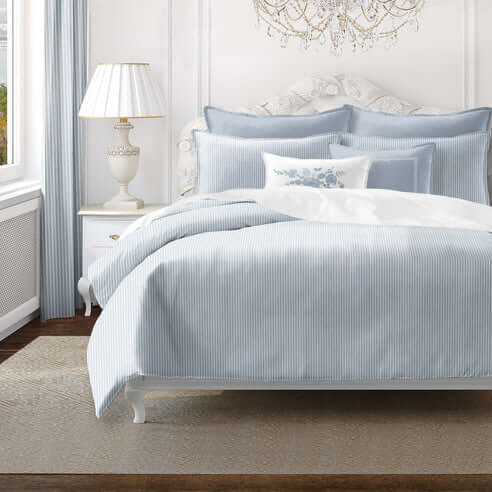 FAIT AU CANADA- Modèle RUBEN ( Bleu ) - Par Colcha Linens Douillette, Couvre-lit, Housse de couette  ,disponible chez Literie-Déco et moi 