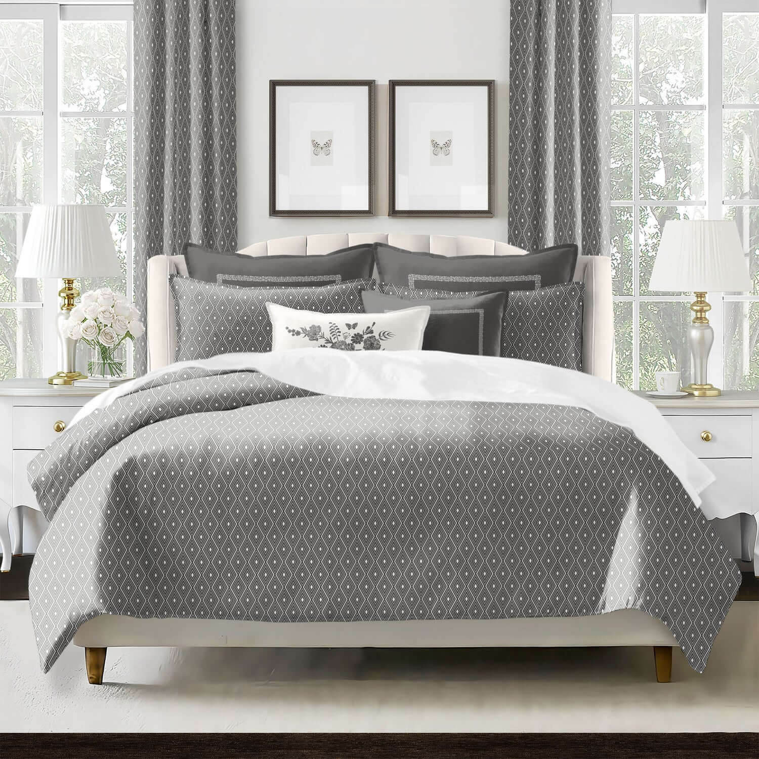FAIT AU CANADA- Modèle SAMUEL ( Gris  ) - Par Colcha Linens Douillette, Couvre-lit, Housse de couette  ,disponible chez Literie-Déco et moi 