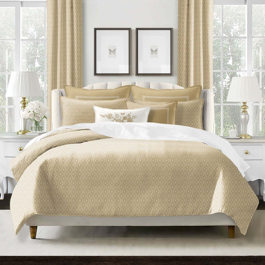 FAIT AU CANADA- Modèle SAMUEL (Or ) - Par Colcha Linens Douillette, Couvre-lit, Housse de couette  ,disponible chez Literie-Déco et moi 