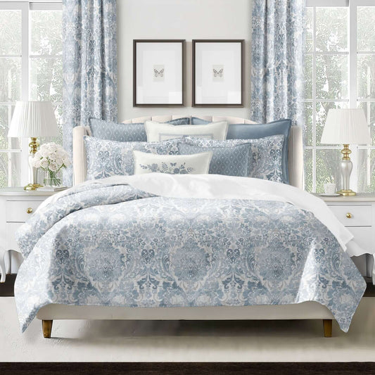 FAIT AU CANADA- Modèle SAVANNAH (Bleu) - Par Colcha Linens Douillette  ,disponible chez Literie-Déco et moi 