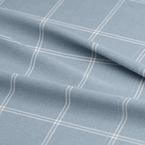 FAIT AU CANADA- Modèle SHAY BROAD ( A carreaux bleu ) - Par Colcha Linens Douillette, Couvre-lit, Housse de couette  ,disponible chez Literie-Déco et moi 